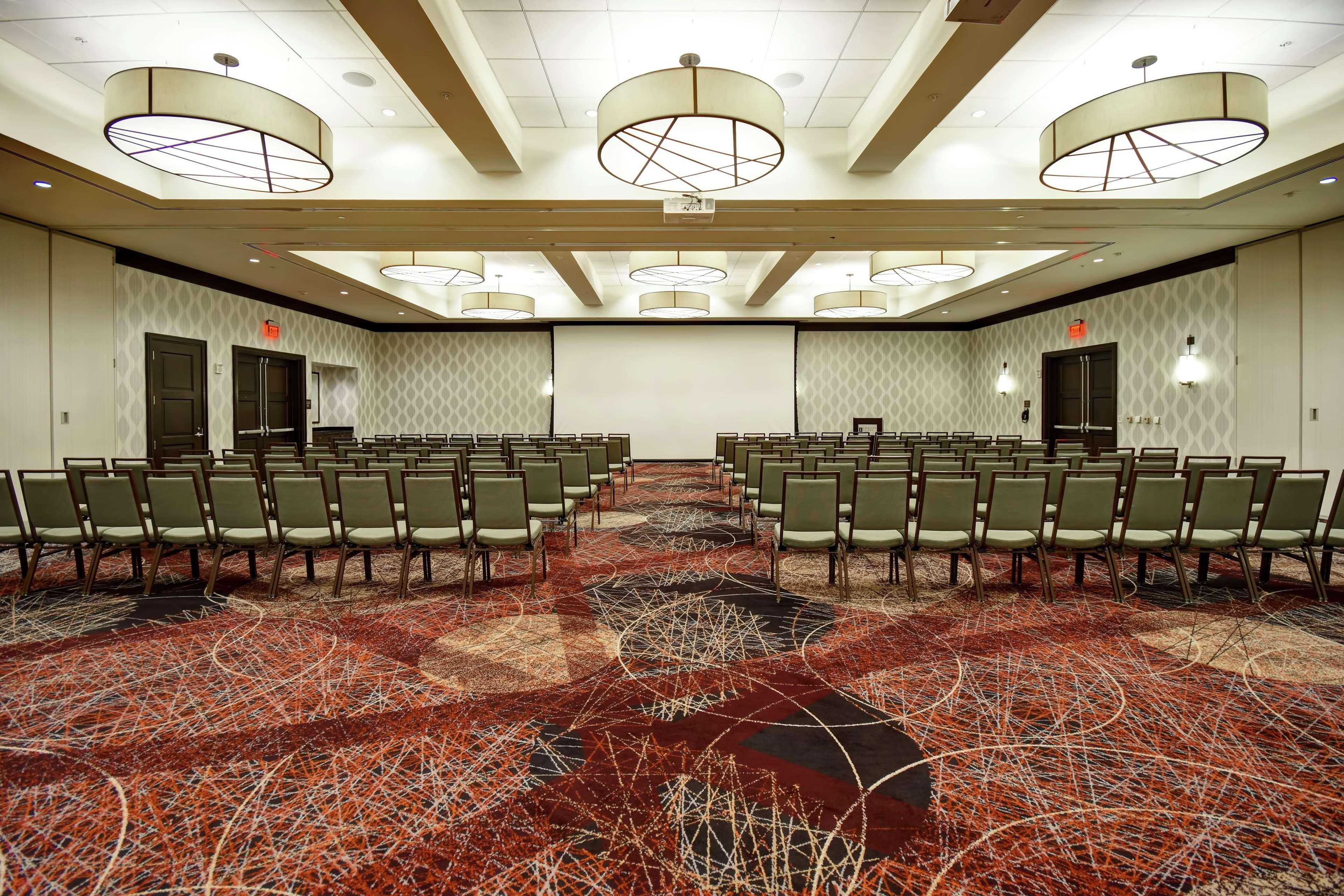 Embassy Suites Springfield Ngoại thất bức ảnh