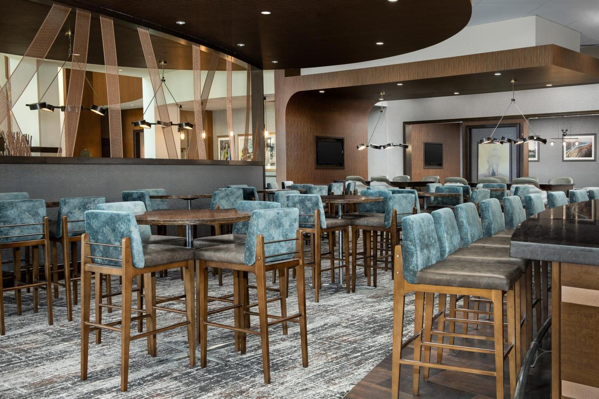Embassy Suites Springfield Ngoại thất bức ảnh