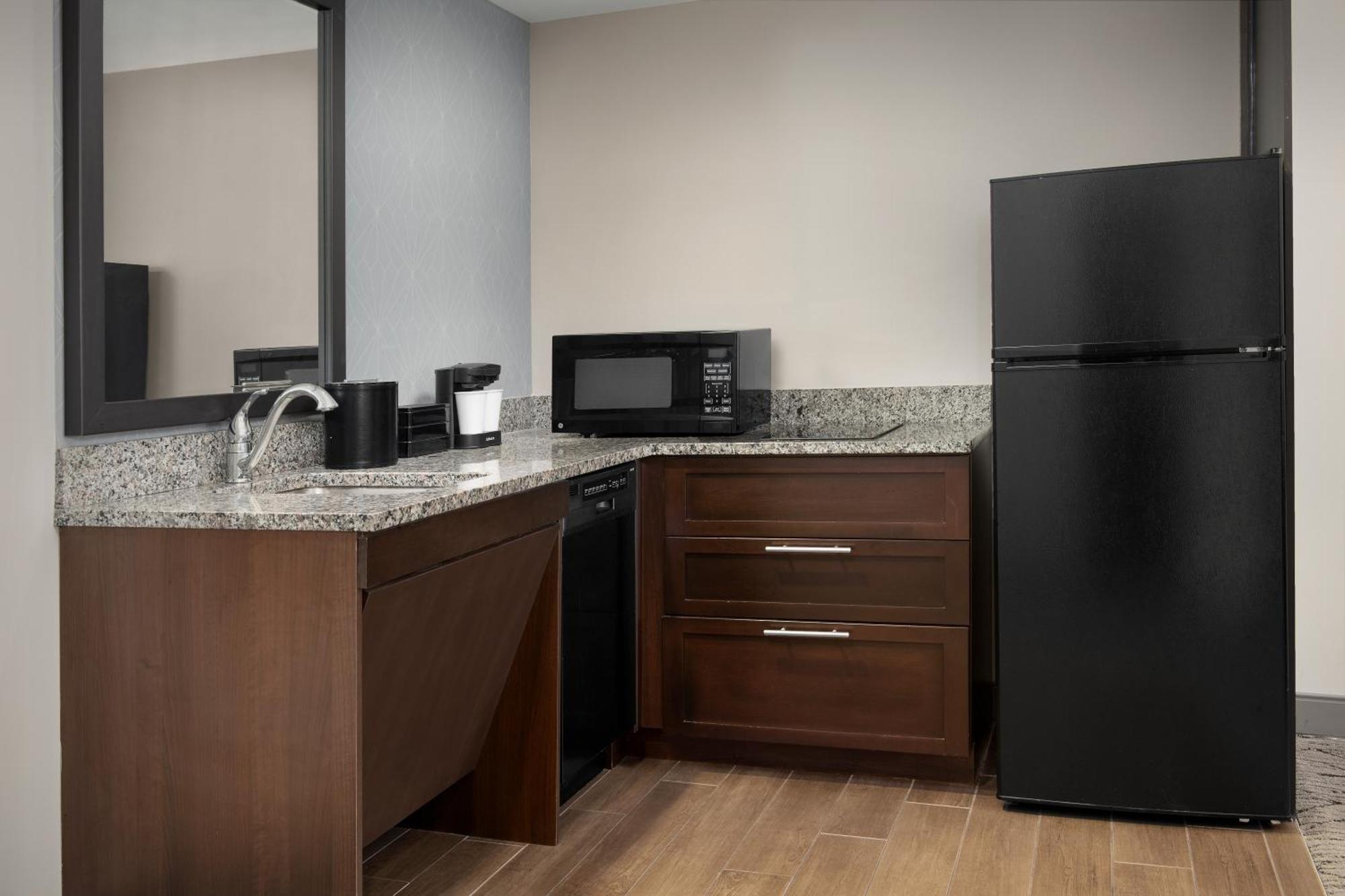 Embassy Suites Springfield Ngoại thất bức ảnh