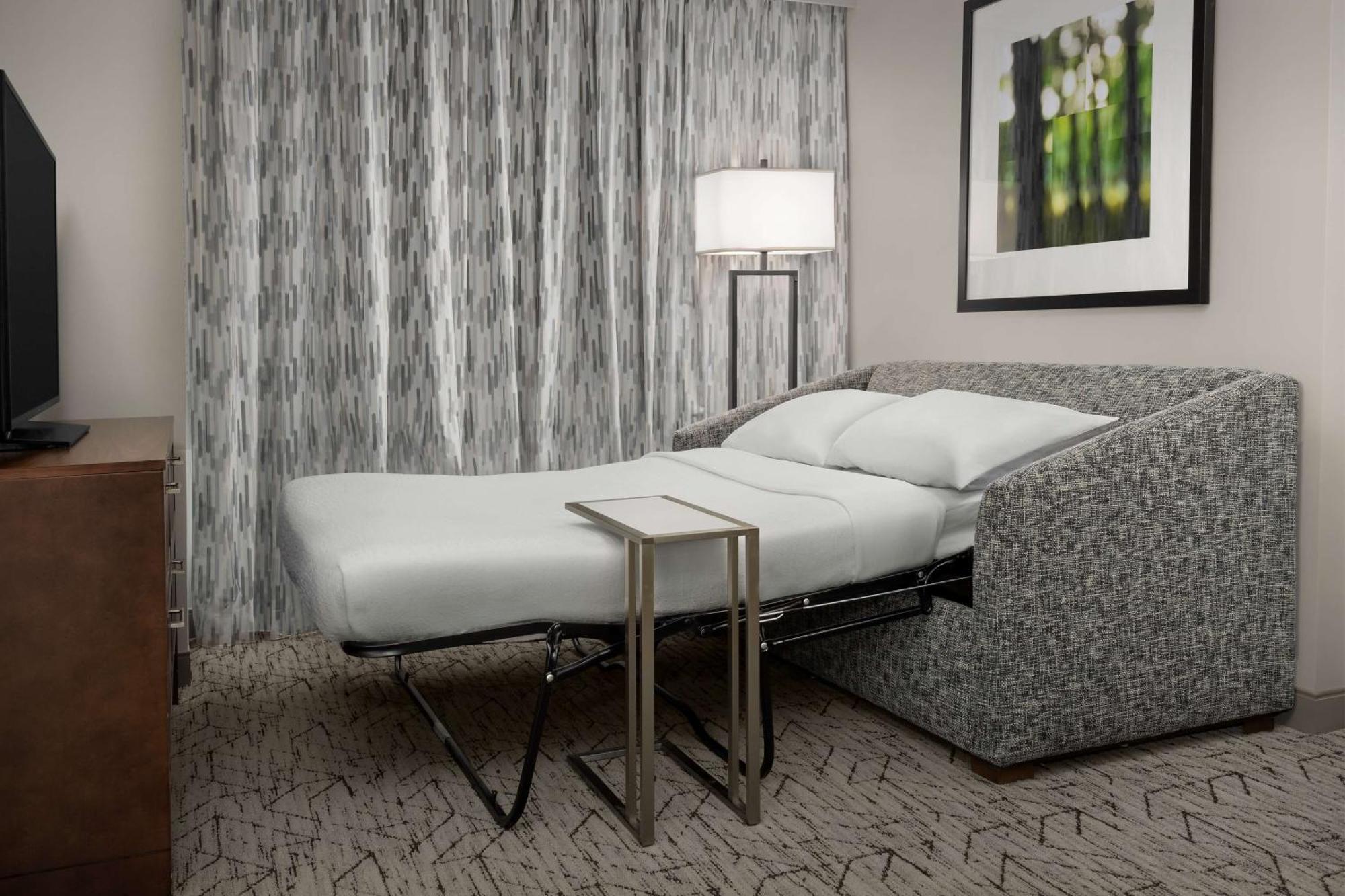 Embassy Suites Springfield Ngoại thất bức ảnh