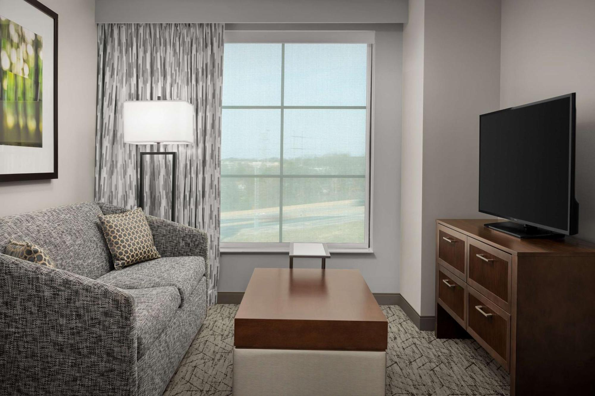 Embassy Suites Springfield Ngoại thất bức ảnh