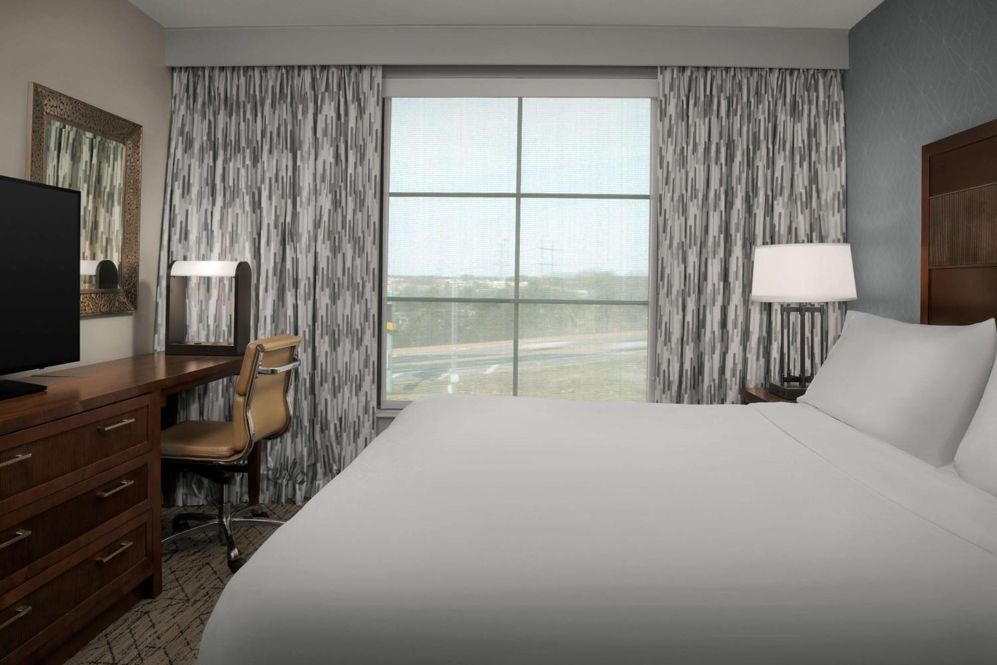 Embassy Suites Springfield Ngoại thất bức ảnh